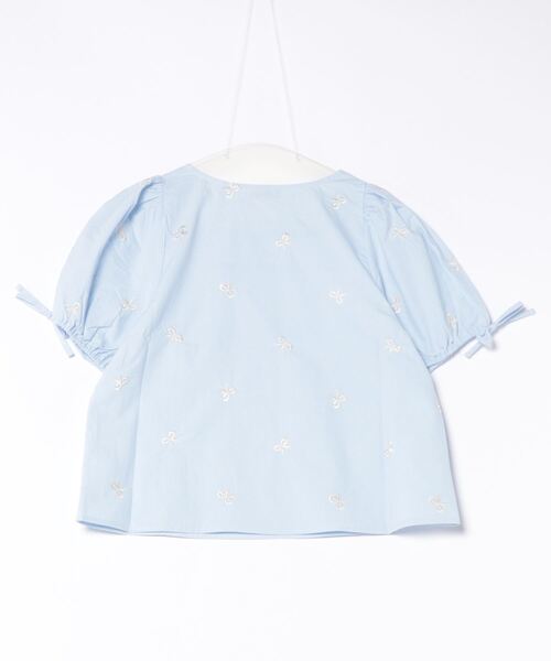 flower(フラワー)の「リボンエンブロイダリーブラウス(シャツ/ブラウス・レディース・アイボリー/ブルー・FREE)」の3枚目の写真