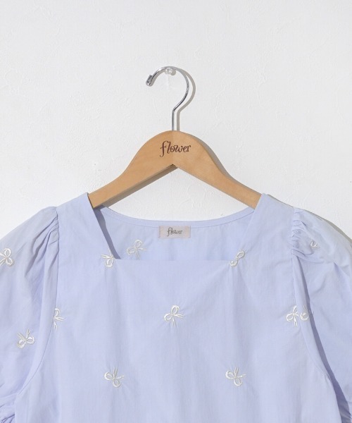 ELLIE エンブロイダリーシャツBLUE新品未使用⭐︎バルーン袖 エンブロイダリーシャツ【BLUE】 – ELLIE