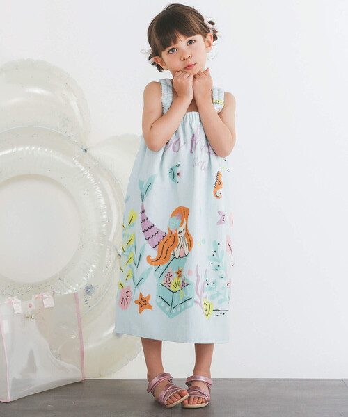 SLAP SLIP（スラップスリップ）の「恐竜人魚プリントラップタオル（スイムグッズ・キッズ・ブルー系その他/ネイビー・FREE）」の6枚目の写真