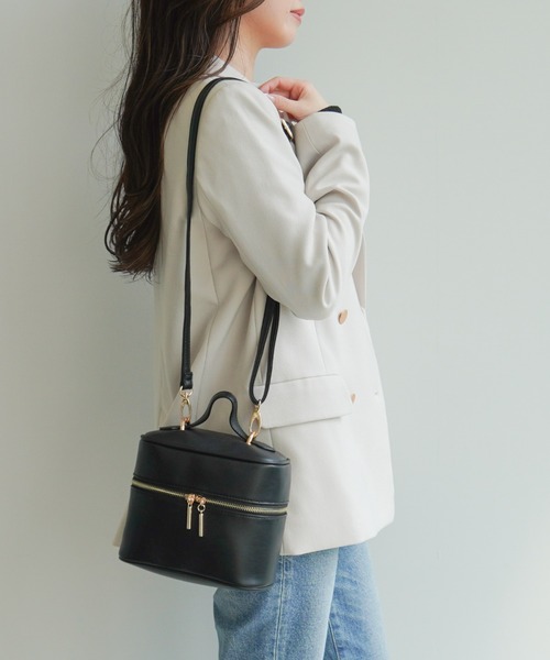 Jewelna Rose(ジュエルナローズ)の「JEWELNA by Jewelna Rose バニティショルダーバッグ 16204(ショルダーバッグ・レディース・ホワイト/ブラック/グレイッシュベージュ・FREE)」の8枚目の写真