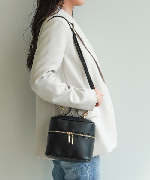 Jewelna Rose(ジュエルナローズ)の「JEWELNA by Jewelna Rose バニティショルダーバッグ 16204(ショルダーバッグ・レディース・ホワイト/ブラック/グレイッシュベージュ・FREE)」の9枚目の写真