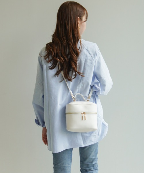 Jewelna Rose(ジュエルナローズ)の「JEWELNA by Jewelna Rose バニティショルダーバッグ 16204(ショルダーバッグ・レディース・ホワイト/ブラック/グレイッシュベージュ・FREE)」の11枚目の写真