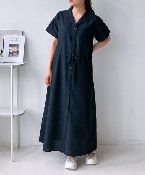 AS KNOW AS plus（アズノゥアズプラス）の「◎ウエスト結び開襟ワンピ―ス（ワンピース・レディース・ブラック系/ベージュ系/グリーン系/ネイビー系/ブラック/サックスブルー/モカ/ネイビー/イエロー系・FREE）」の9枚目の写真