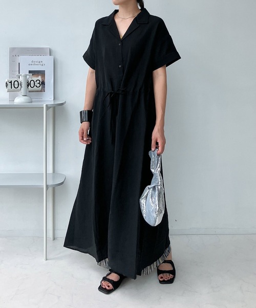 AS KNOW AS plus（アズノゥアズプラス）の「◎ウエスト結び開襟ワンピ―ス（ワンピース・レディース・ブラック系/ベージュ系/グリーン系/ネイビー系/ブラック/サックスブルー/モカ/ネイビー/イエロー系・FREE）」の2枚目の写真