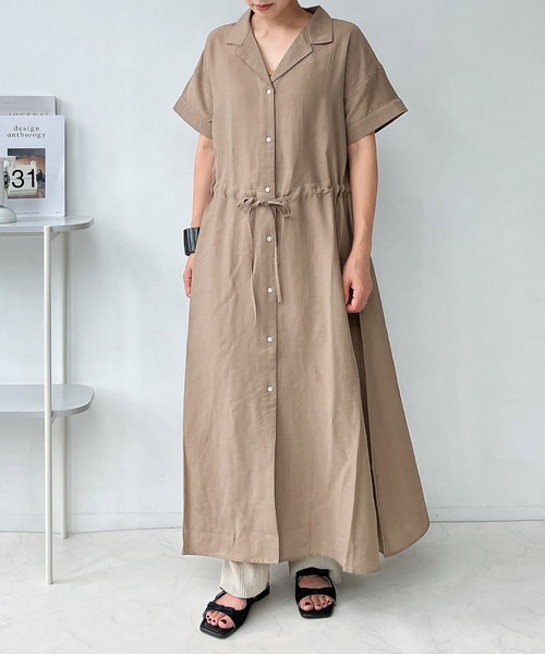 AS KNOW AS plus（アズノゥアズプラス）の「◎ウエスト結び開襟ワンピ―ス（ワンピース・レディース・ブラック系/ベージュ系/グリーン系/ネイビー系/ブラック/サックスブルー/モカ/ネイビー/イエロー系・FREE）」の4枚目の写真