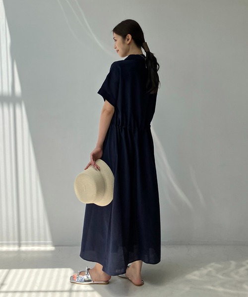 AS KNOW AS plus（アズノゥアズプラス）の「◎ウエスト結び開襟ワンピ―ス（ワンピース・レディース・ブラック系/ベージュ系/グリーン系/ネイビー系/ブラック/サックスブルー/モカ/ネイビー/イエロー系・FREE）」の12枚目の写真