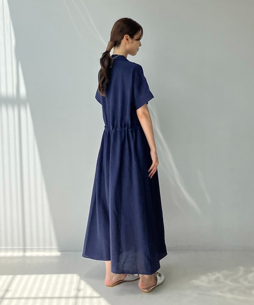 AS KNOW AS plus（アズノゥアズプラス）の「◎ウエスト結び開襟ワンピ―ス（ワンピース・レディース・ブラック系/ベージュ系/グリーン系/ネイビー系/ブラック/サックスブルー/モカ/ネイビー/イエロー系・FREE）」の13枚目の写真