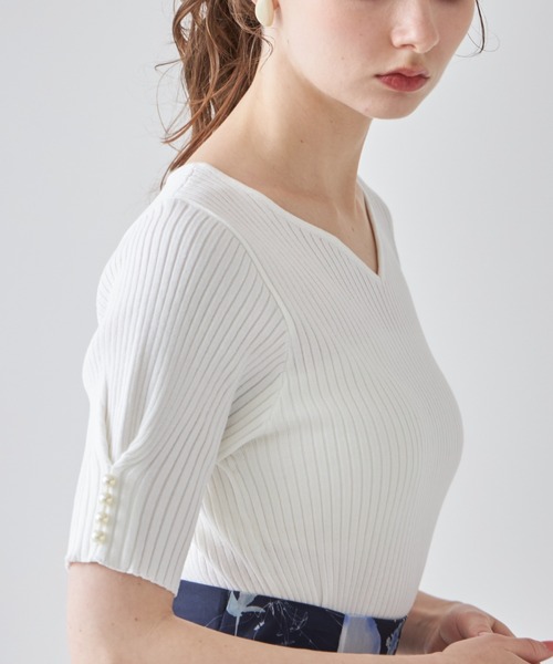 tocco closet(トッコ クローゼット)の「パール付きタックスリーブリブニットプルオーバー(ニット/セーター・レディース・ピンク系その他/ブラック/オフホワイト・M)」の7枚目の写真