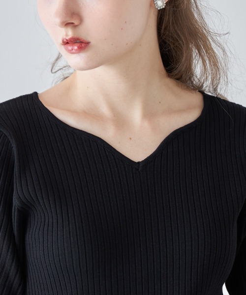 tocco closet(トッコ クローゼット)の「パール付きタックスリーブリブニットプルオーバー(ニット/セーター・レディース・ピンク系その他/ブラック/オフホワイト・M)」の13枚目の写真