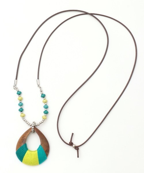 チチカカ（チチカカ）の「糸巻ウッドコードネックレス（ネックレス・レディース・パープル/グリーン/ブルー・FREE）」の10枚目の写真