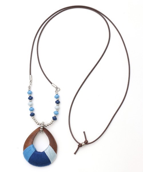 チチカカ（チチカカ）の「糸巻ウッドコードネックレス（ネックレス・レディース・パープル/グリーン/ブルー・FREE）」の9枚目の写真