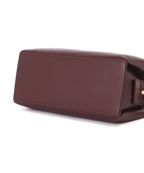 NATURAL BEAUTY BASIC（ナチュラルビューティーベーシック）の「◇【【美人百花・Oggi掲載】サイドアップミニショルダーバッグ（ショルダーバッグ・レディース・グレイッシュベージュ/ブラック/ワイン/レッド系その他・ﾌﾘ-）」の5枚目の写真