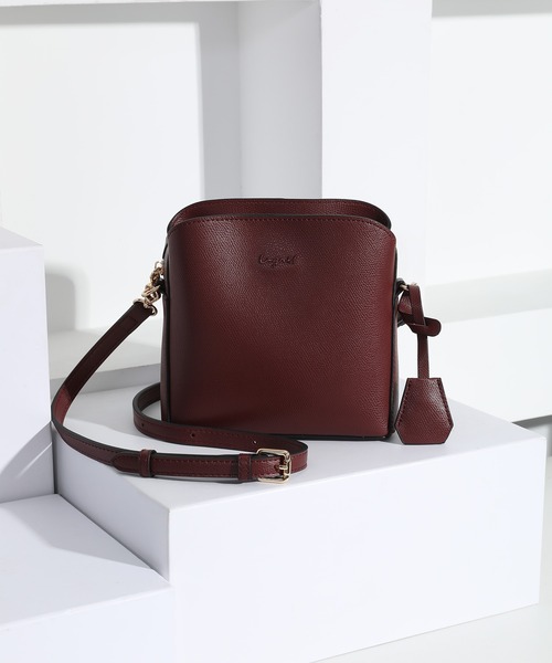 Ungrid(アングリッド)の「【Ungrid/アングリッド】カラーロゴ金具 キーハウス付きアオリポケットショルダーバッグ(ショルダーバッグ・レディース・アイボリー/ブルーグレー/グレイッシュベージュ/ワイン/ブラック/ネイビー/グレー・FREE)」の7枚目の写真