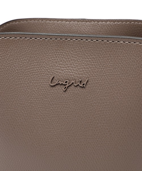 Ungrid(アングリッド)の「【Ungrid/アングリッド】カラーロゴ金具 キーハウス付きアオリポケットショルダーバッグ(ショルダーバッグ・レディース・アイボリー/ブルーグレー/グレイッシュベージュ/ワイン/ブラック/ネイビー/グレー・FREE)」の22枚目の写真