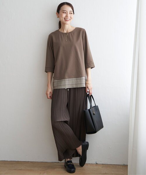 ikka(イッカ)の「【親子コーデ】裾レイヤードプルオーバー(Tシャツ/カットソー・レディース・ブラック/ブラウン/ライトグレー/ブルー・M/S/L)」の16枚目の写真