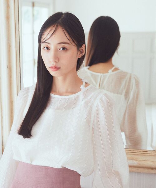 earth music&ecology(アースミュージックアンドエコロジー)の「フラワーモチーフキャミ(キャミソール・レディース・ライトグレー/ピンク/アイボリー/ブラック・S/M)」の16枚目の写真