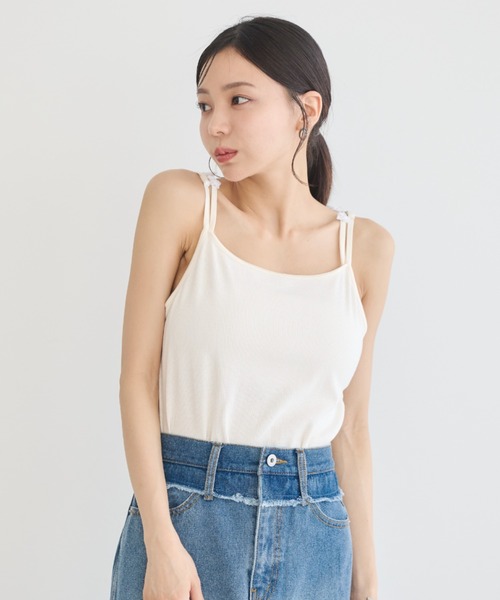 earth music&ecology(アースミュージックアンドエコロジー)の「フラワーモチーフキャミ(キャミソール・レディース・ライトグレー/ピンク/アイボリー/ブラック・S/M)」の2枚目の写真