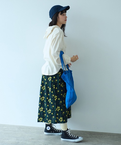 bulle de savon(ビュルデサボン)の「ZIGZAGニット パーカー(パーカー・レディース・アイボリー/ネイビー・FREE)」の13枚目の写真