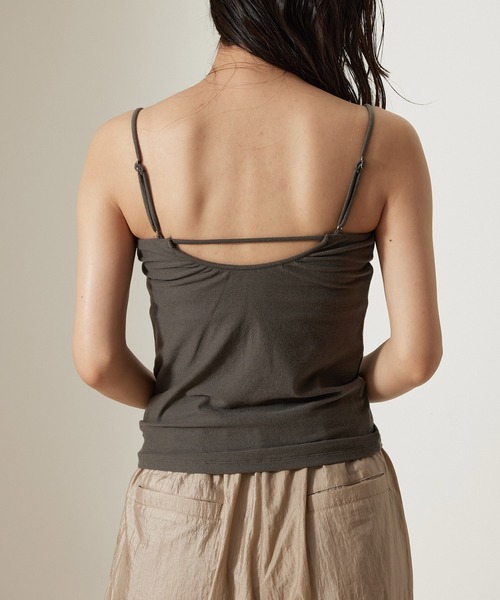 NERGY(ナージー)の「カシミアシルクカップ付きキャミソール(キャミソール・レディース・オレンジ/チャコールグレー/オフホワイト/ブラック・FREE)」の18枚目の写真