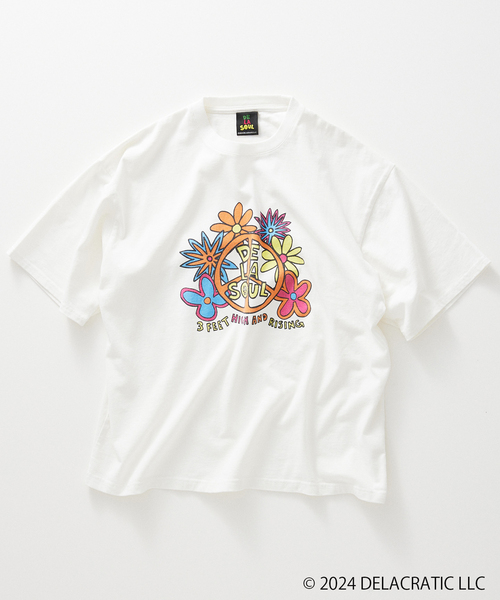 JOURNAL STANDARD relume（ジャーナルスタンダード　レリューム）の「De La Soul / デ・ラ・ソウル 別注 プリントTシャツ（Tシャツ/カットソー・メンズ・ブルー系その他/ホワイト系その他/ホワイト×ホワイト/ブラック/ホワイト・MEDIUM/LARGE）」の6枚目の写真