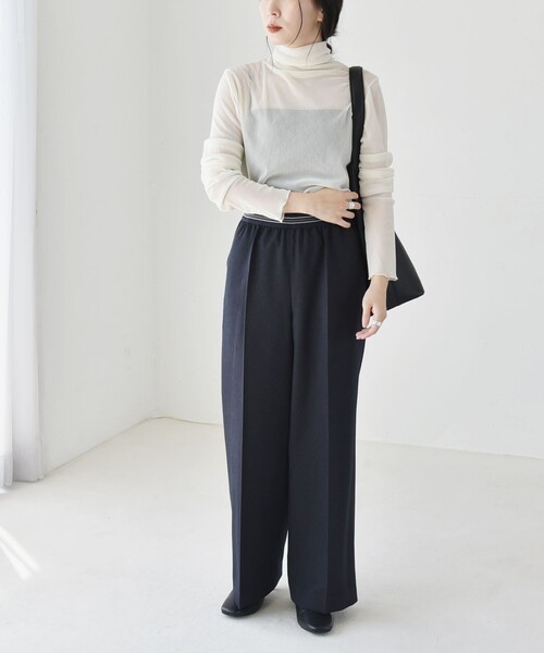 quaranciel（カランシエル）の「quaranciel:〈洗濯機可能〉フロッキー シアー タートル ネック 2（Tシャツ/カットソー・レディース・グレー/ブラック/オフホワイト・ONE SIZE）」の4枚目の写真