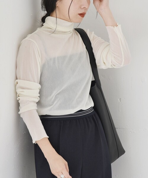 quaranciel（カランシエル）の「quaranciel:〈洗濯機可能〉フロッキー シアー タートル ネック 2（Tシャツ/カットソー・レディース・グレー/ブラック/オフホワイト・ONE SIZE）」の10枚目の写真