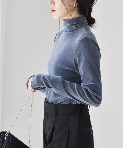 quaranciel（カランシエル）の「quaranciel:〈洗濯機可能〉フロッキー シアー タートル ネック 2（Tシャツ/カットソー・レディース・グレー/ブラック/オフホワイト・ONE SIZE）」の15枚目の写真