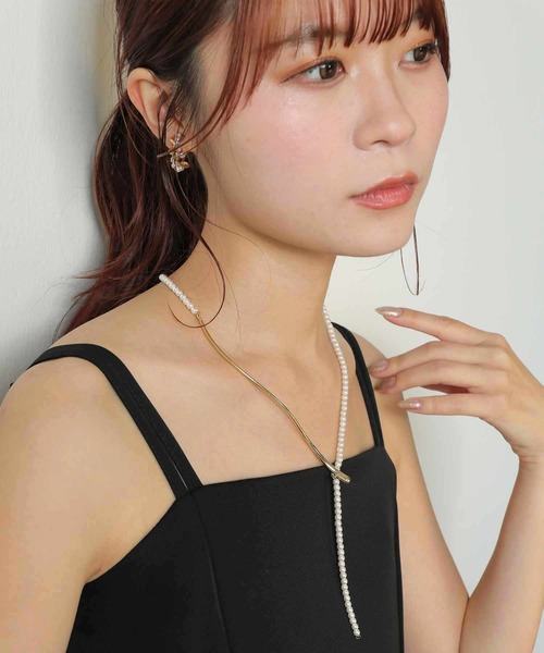 Kana(カナ)の「パール アシンメトリー Y字型 エレガント ネックレス パーティー 結婚式 お呼ばれ オケージョン デイリー(ネックレス・レディース・ゴールド/シルバー・フリー)」の11枚目の写真
