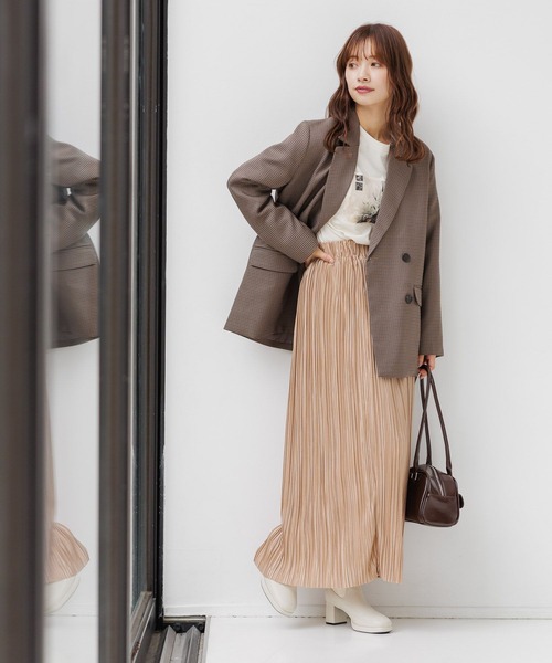 mysty woman(ミスティウーマン)の「フラワーフォトロンT 長袖 152817(Tシャツ/カットソー・レディース・オフホワイト/ブラック・FREE)」の5枚目の写真