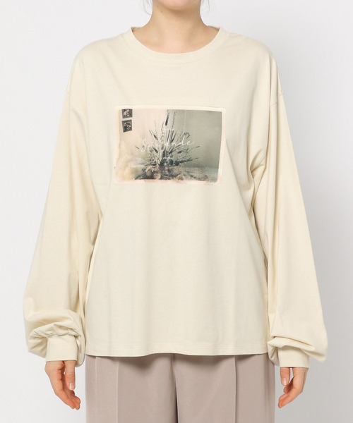 mysty woman(ミスティウーマン)の「フラワーフォトロンT 長袖 152817(Tシャツ/カットソー・レディース・オフホワイト/ブラック・FREE)」の6枚目の写真