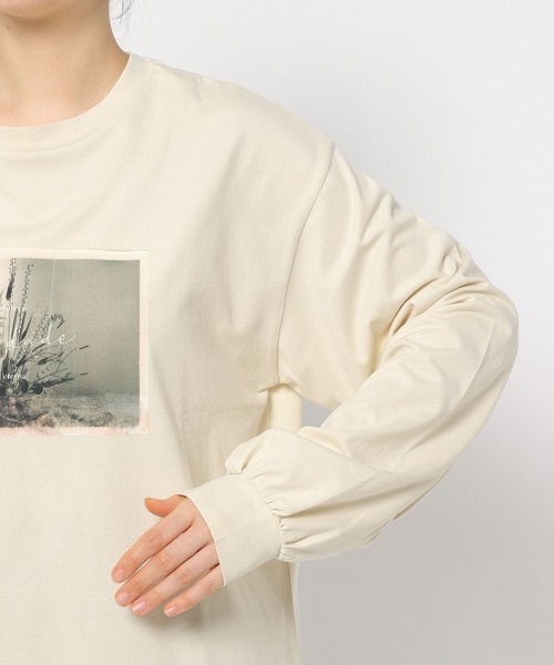 mysty woman(ミスティウーマン)の「フラワーフォトロンT 長袖 152817(Tシャツ/カットソー・レディース・オフホワイト/ブラック・FREE)」の10枚目の写真