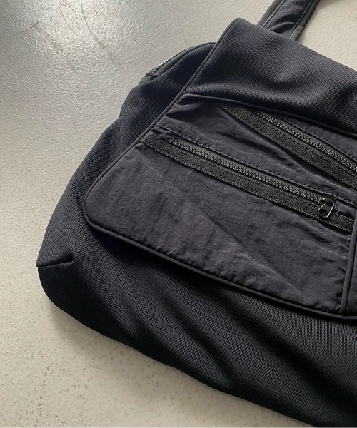 SAN SAN GEAR（サンサンギア）の「SAN SAN GEAR POCKET CROSS BAG