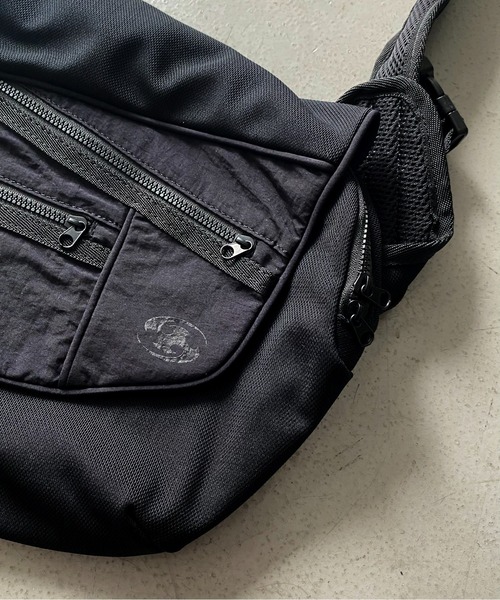 SAN SAN GEAR（サンサンギア）の「SAN SAN GEAR POCKET CROSS BAG