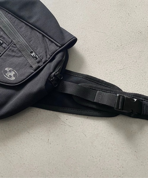 SAN SAN GEAR（サンサンギア）の「SAN SAN GEAR POCKET CROSS BAG