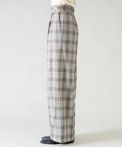 Tiara(ティアラ)の「サイドボタンワイドパンツ(その他パンツ・レディース・ベージュ/杢グレー・2/3)」の10枚目の写真