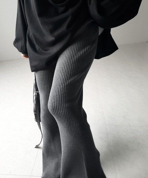 me+em select（ミームセレクト）の「【 ２color 】フリンジリブニットフレアパンツ ／  fringe lib knit  flare pants（その他パンツ・レディース・ブラック/グレー・FREE）」の11枚目の写真