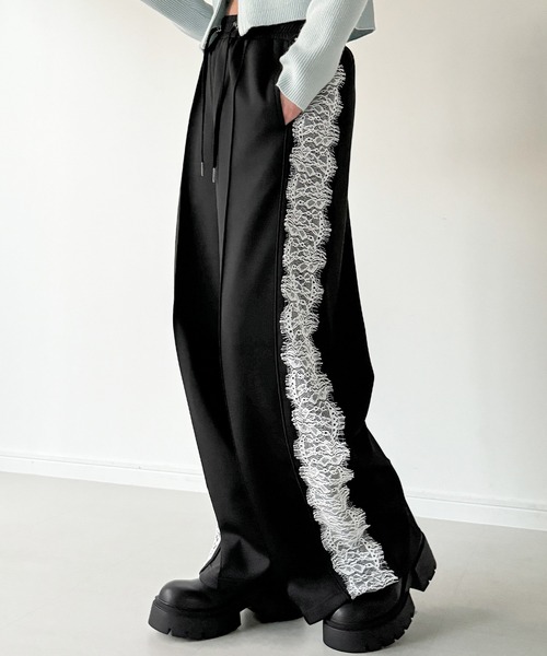 JUNOAH（ジュノア）の「ピンタックレースライントラックパンツ（その他パンツ・レディース・グレー/ネイビー/ブラック・LARGE/MEDIUM/SMALL）」の4枚目の写真