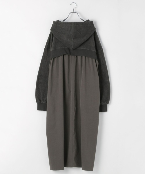 LEPSIM（レプシィム）の「ドッキングフードワンピース　147418（ワンピース・レディース・チャコールグレー/グリーン・FREE）」の3枚目の写真