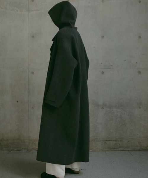 ETRE TOKYO（エトレトウキョウ）の「ウールフーディーリバーコート