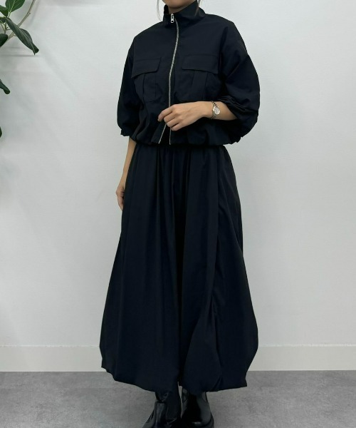 UNDOVE(アンドゥーブ)の「〈UNDOVE〉【はっ水/ストレッチ/UV対策/アウトドア/普段着/ジッパージャケット/ダブルジッパー/胸元ポケット】はっ水!ナイロンバルーンジャケット(ブルゾン・レディース・ベージュ/ブラック・X-LARGE/LARGE/MEDIUM)」の5枚目の写真