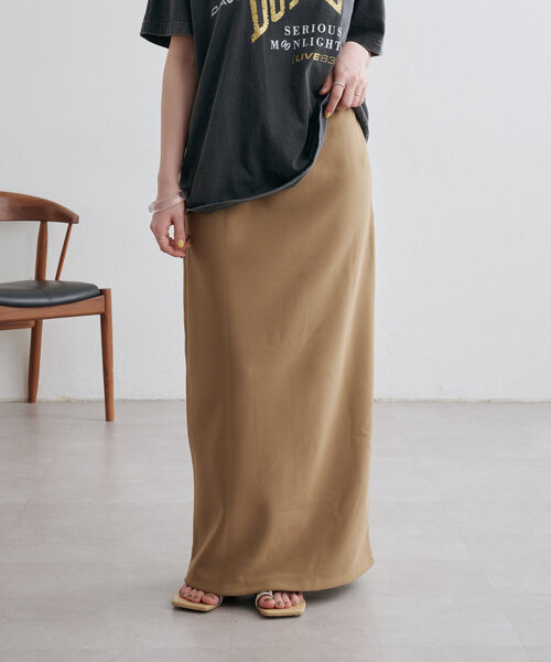 Omekashi（オメカシ）の「Onf(オンフ)ミニマルナロースカート（スカート・レディース・レッド/ブラック/オフホワイト/アイボリー/ベージュ・38/36）」の16枚目の写真