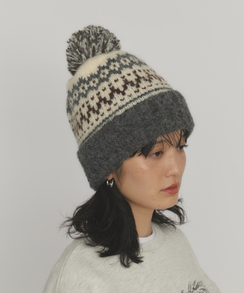 MERLOT(メルロー)の「ボンボンノルディックニットキャップ(ニットキャップ/ビーニー・レディース・レッド/グレー/ネイビー・FREE)」の2枚目の写真
