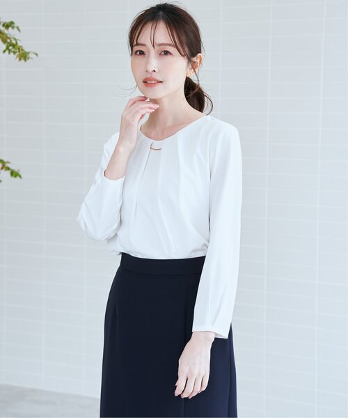 IKKA LOUNGE（イッカラウンジ）の「バーチャーム付きブラウス（シャツ/ブラウス・レディース・オフホワイト/その他1/ダークベージュ・M/L/S）」の13枚目の写真