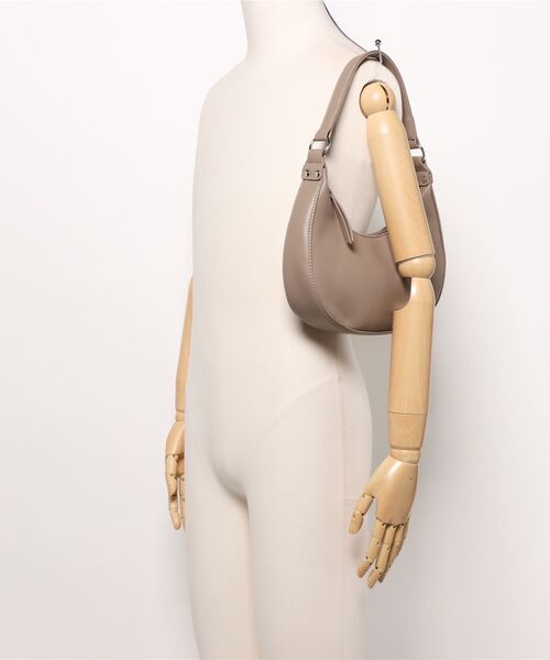 florist（フローリスト）の「軽量 レザータッチホーボーバッグ / ハンドバッグ（ハンドバッグ・レディース・ホワイト/レッド/バーガンディー/ベージュ/ブラック/オフホワイト・FREE）」の7枚目の写真