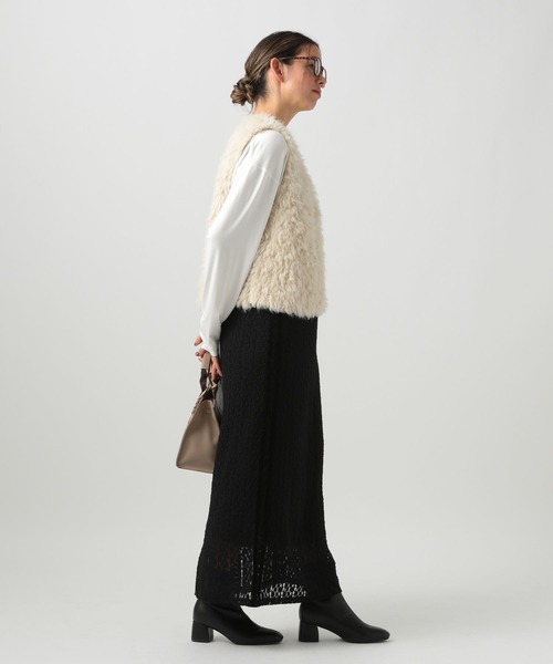 BAYFLOW（ベイフロー）の「[幅広いシーズンで活躍する]シャギーファーベスト（ベスト・レディース・オフホワイト/グレー/グレイッシュベージュ・FREE）」の5枚目の写真