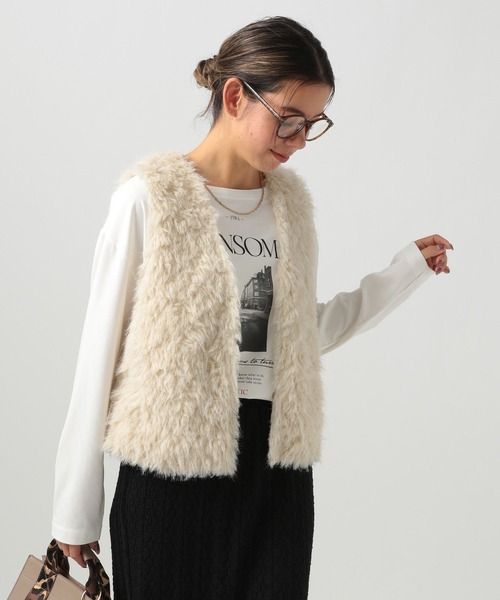 BAYFLOW（ベイフロー）の「[幅広いシーズンで活躍する]シャギーファーベスト（ベスト・レディース・オフホワイト/グレー/グレイッシュベージュ・FREE）」の6枚目の写真