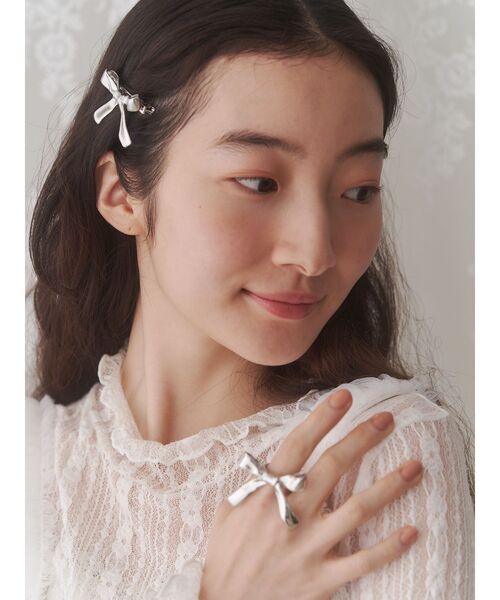 merry jenny(メリージェニー)の「FOR YOU ribbon ring / フォーユーリボンリング(リング・レディース・シルバー・FREE)」の2枚目の写真