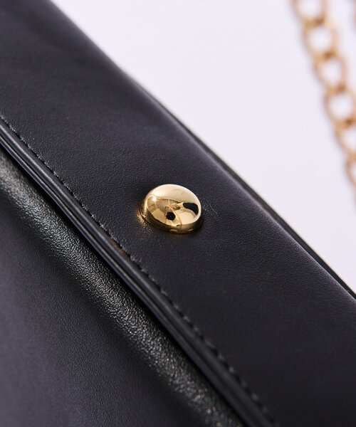 RIVE DROITE（リヴドロワ）の「【３WAYで使える◎】チェーンポシェット（ショルダーバッグ・レディース・ブラック/アイボリー・FREE）」の6枚目の写真