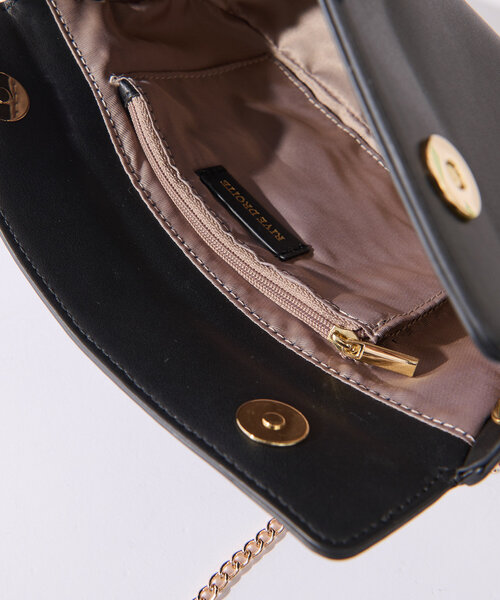 RIVE DROITE（リヴドロワ）の「【３WAYで使える◎】チェーンポシェット（ショルダーバッグ・レディース・ブラック/アイボリー・FREE）」の9枚目の写真