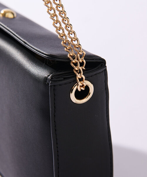 RIVE DROITE（リヴドロワ）の「【３WAYで使える◎】チェーンポシェット（ショルダーバッグ・レディース・ブラック/アイボリー・FREE）」の22枚目の写真